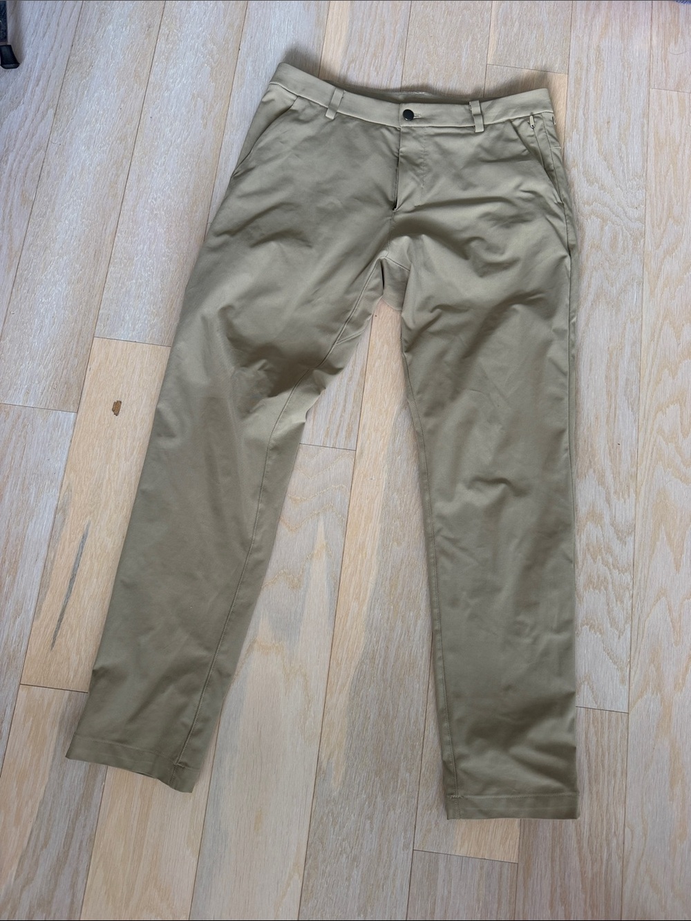 Men's Lululemon ABC Pants in Khaki